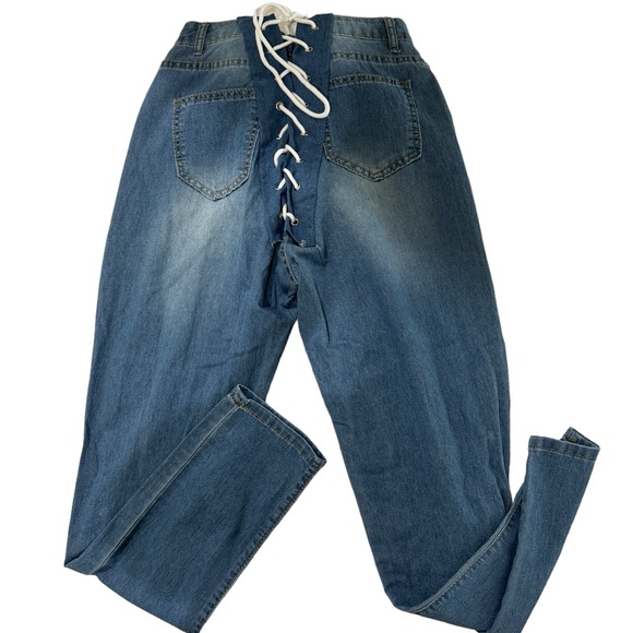Denim - Lace Up Butt Medium Wash Jeans